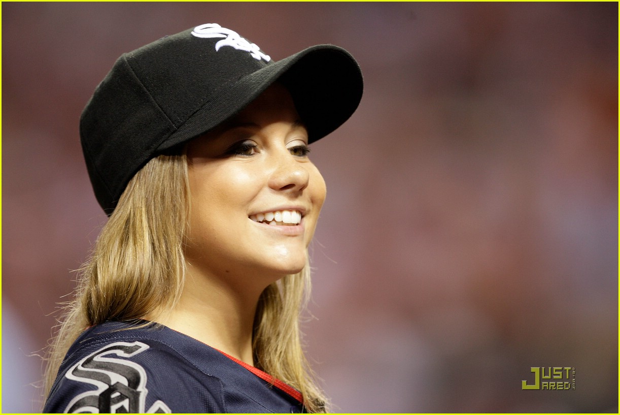 Shawn Johnson Softball Flip! Photo 216931 Photo Gallery Just